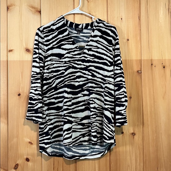 Jones New York Black and White Patterned Blouse - Picture 1 of 5